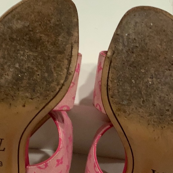 Authentic Louis Vuitton hot pink sandals - Picture 4 of 5